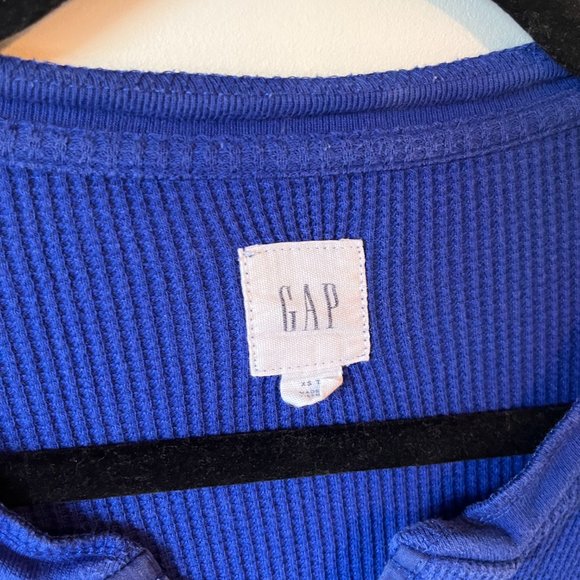 Women's Gap Waffle Henley Top - Picture 2 of 5